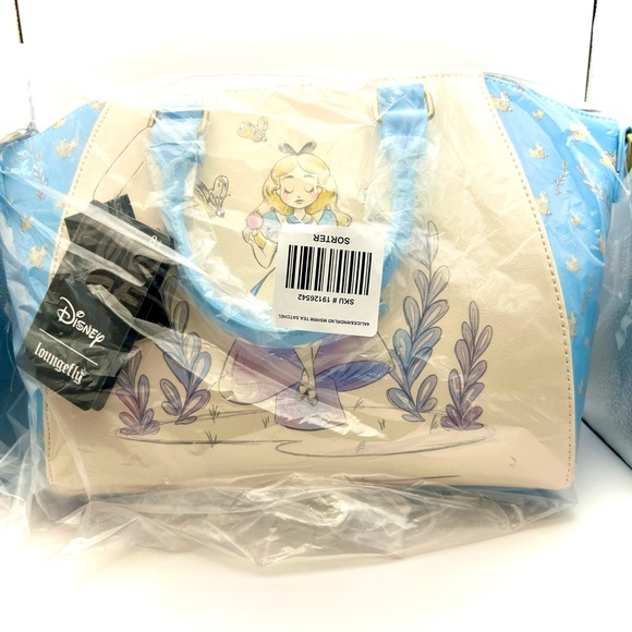 NWT Loungefly Alice in Wonderland Handbag Crossbody Blue White Kawaii Disney - Picture 2 of 4